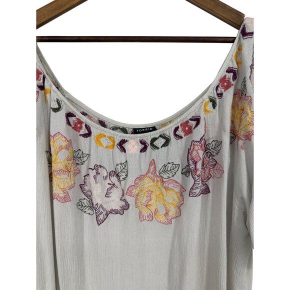 Torrid Womens Rayon Off-Shoulder Top With Multicolor Floral Embroidery Size 3X - Picture 2 of 7